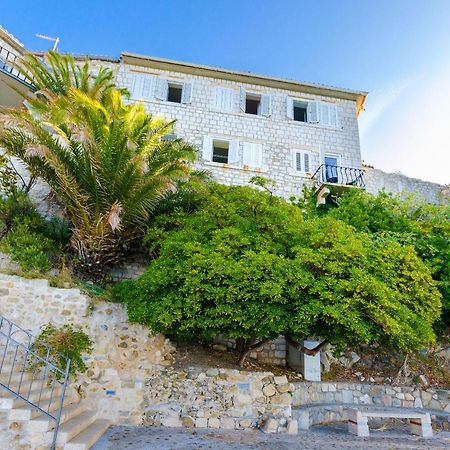 Rooms Sonja P Rab Town Exterior photo