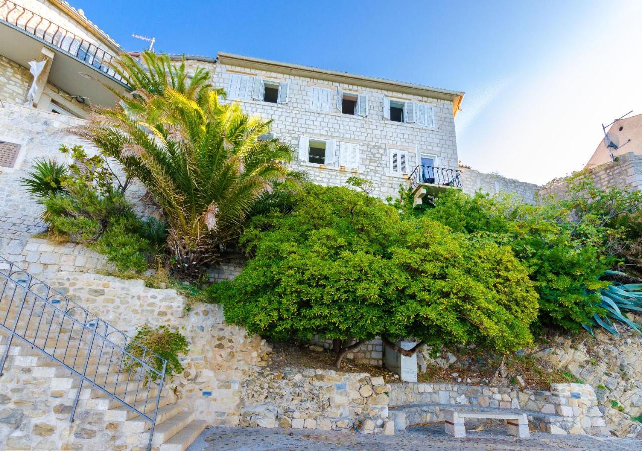 Rooms Sonja P Rab Town Exterior photo